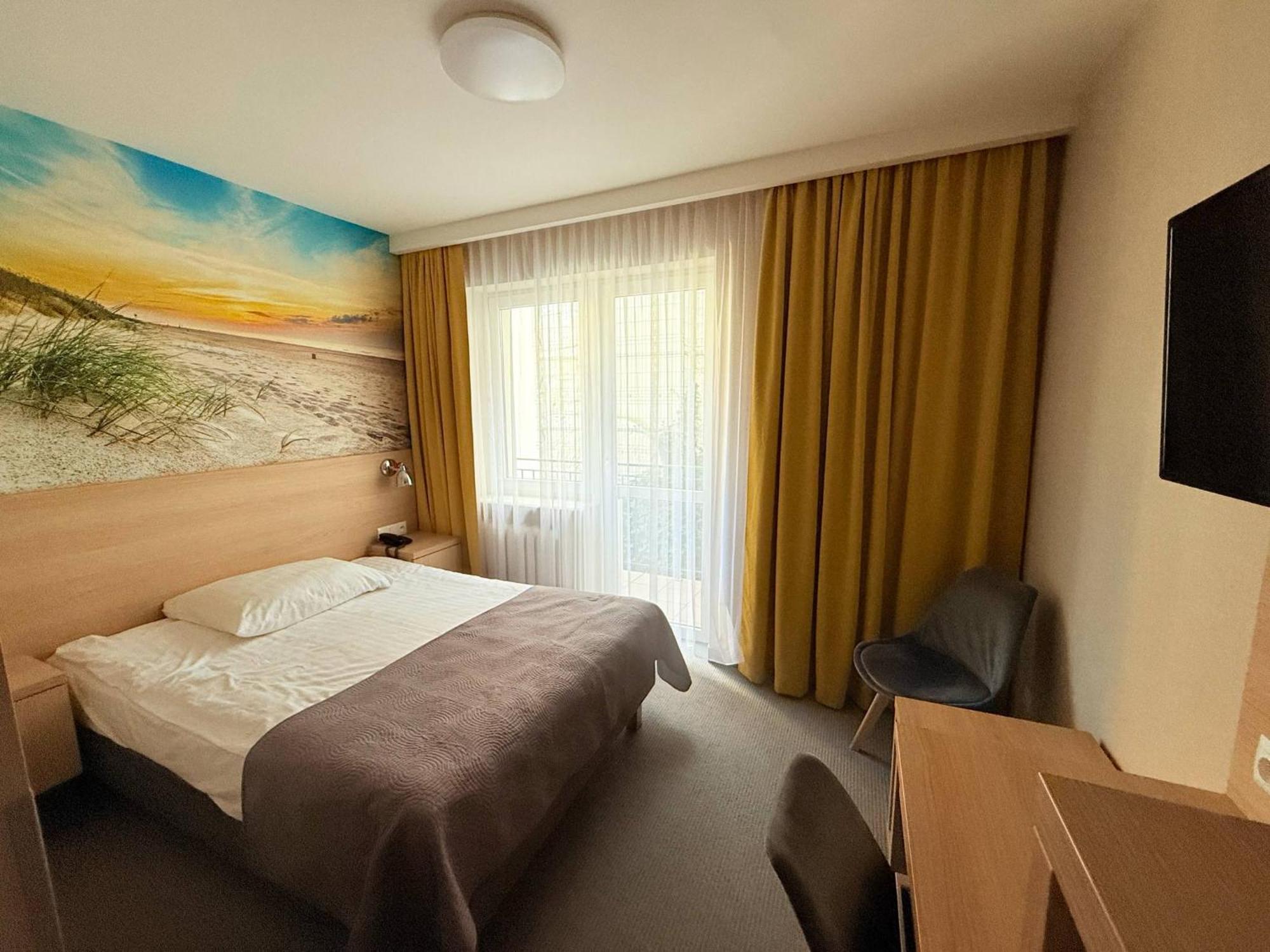 Hotel La Siesta & Medical Spa Ястшембя-Гура Экстерьер фото