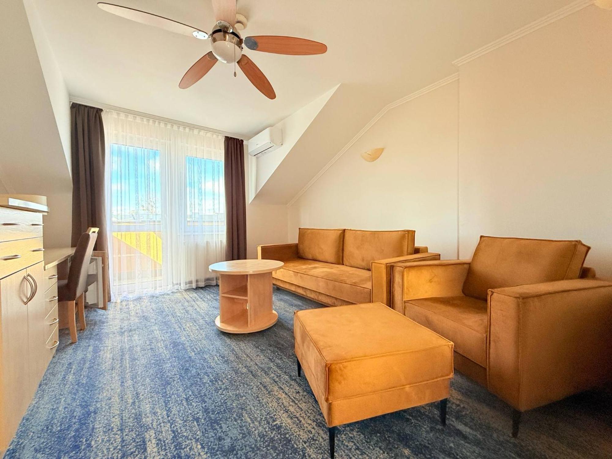 Hotel La Siesta & Medical Spa Ястшембя-Гура Экстерьер фото