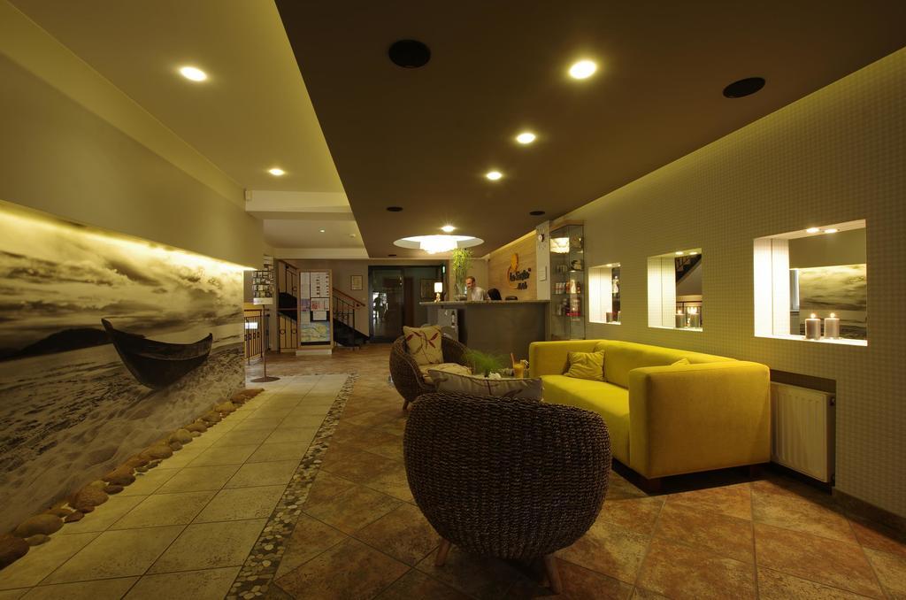 Hotel La Siesta & Medical Spa Ястшембя-Гура Экстерьер фото